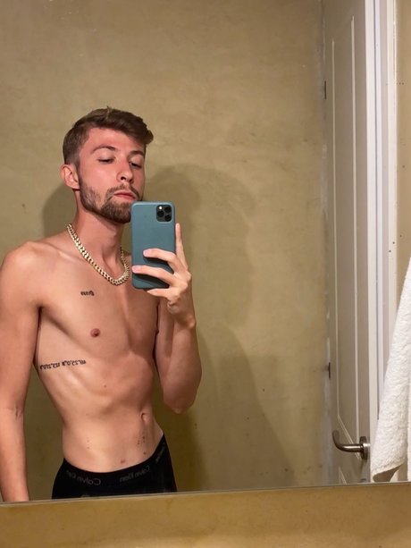 Foto di nudo di fuga di OnlyFans di Denis Rocco