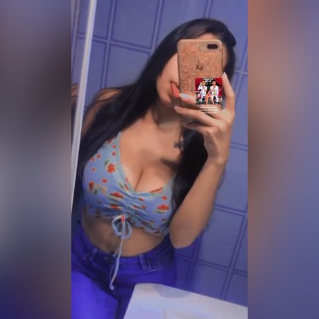 Foto di nudo di fuga di OnlyFans di Maribel