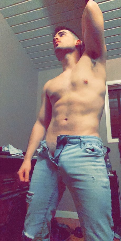 Foto di nudo di fuga di OnlyFans di Cruela Betch