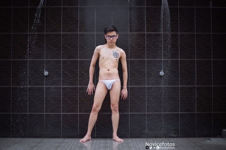 Foto di nudo di fuga di OnlyFans di Jr