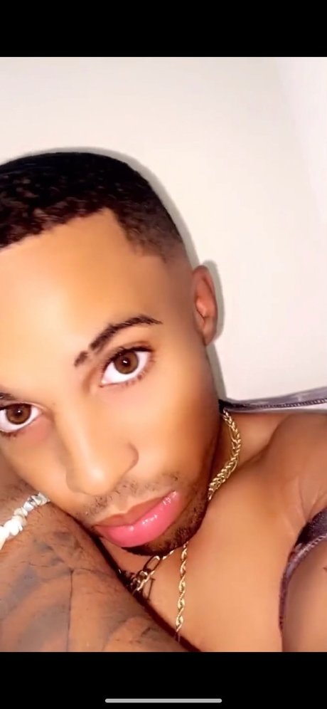 Foto di nudo di fuga di OnlyFans di Josiah Jackson