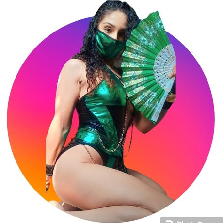 Foto di nudo di fuga di OnlyFans di Nasha Lee