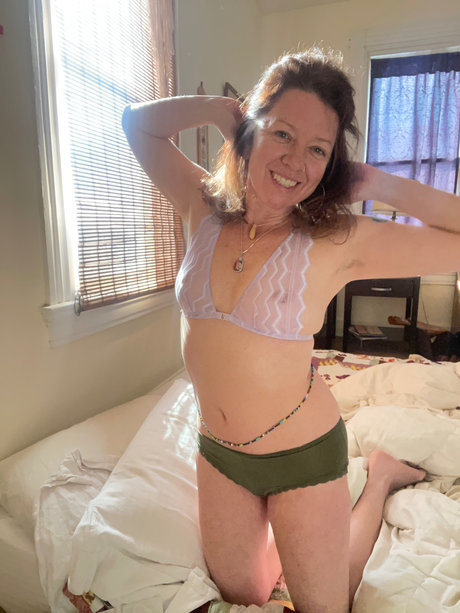 Foto di nudo di fuga di OnlyFans di Naomi Blue