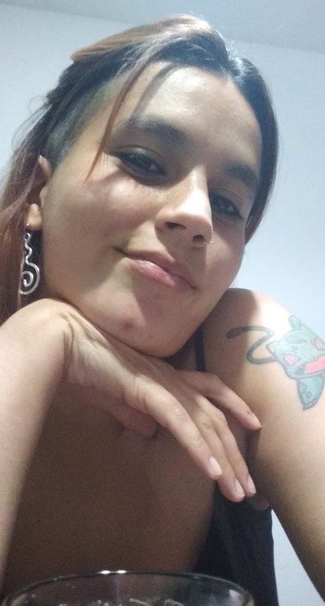 Foto di nudo di fuga di OnlyFans di Naom