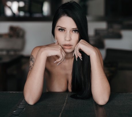 Foto di nudo di fuga di OnlyFans di Nanda Sweet