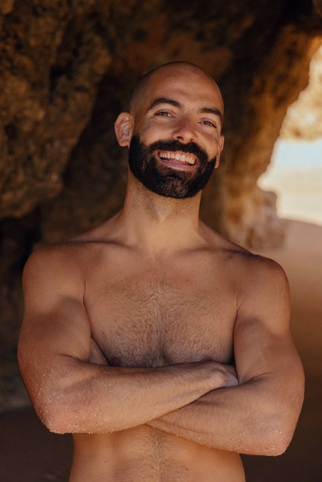 Foto di nudo di fuga di OnlyFans di Daro Naked