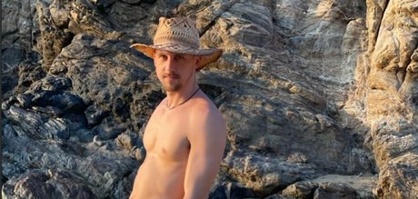 Foto di nudo di fuga di OnlyFans di Daddysugarrraw