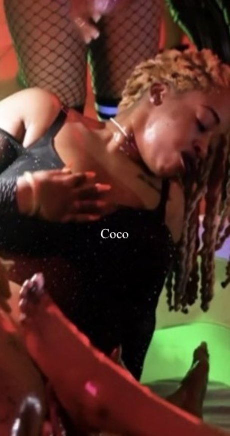 Foto di nudo di fuga di OnlyFans di  Coco The Goldie 