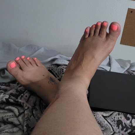 Foto di nudo di fuga di OnlyFans di Fridah Feet