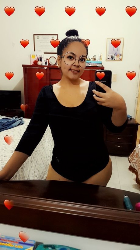Foto di nudo di fuga di OnlyFans di Nana 