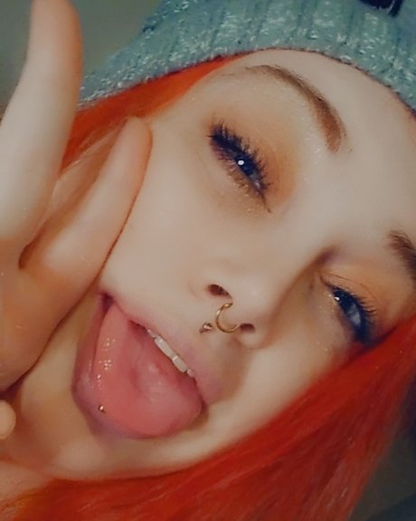 Foto di nudo di fuga di OnlyFans di Emma Bee