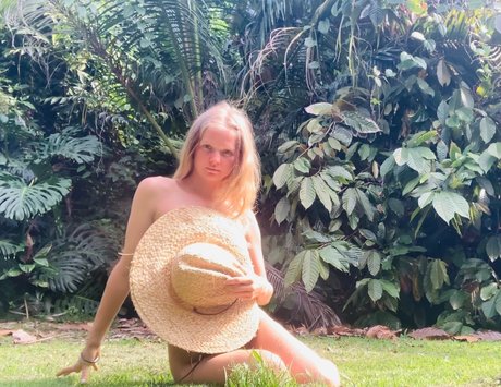 Foto di nudo di fuga di OnlyFans di Amanda Blank