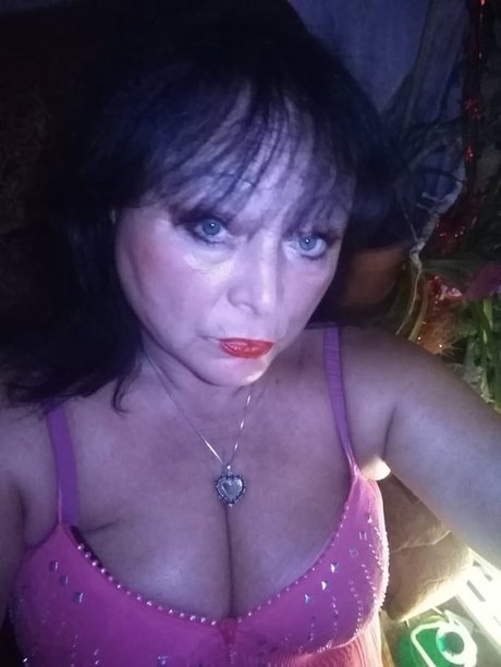 Foto di nudo di fuga di OnlyFans di Zdenicka