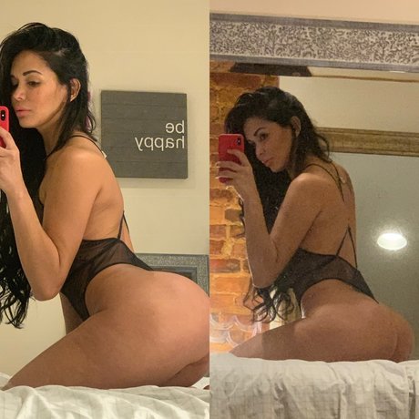 Foto di nudo di fuga di OnlyFans di Nary