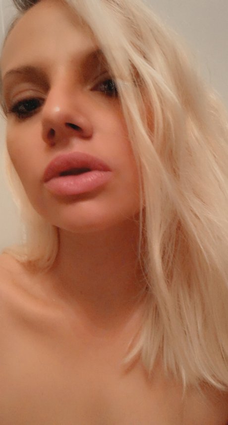 Foto di nudo di fuga di OnlyFans di Natalie