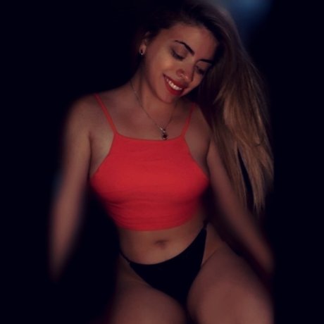 Foto di nudo di fuga di OnlyFans di Fuego