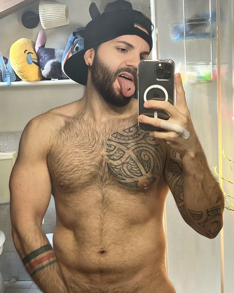 Foto di nudo di fuga di OnlyFans di Mr K