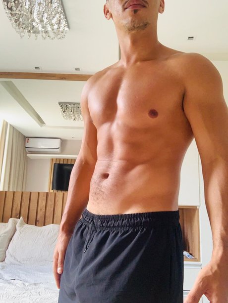 Foto di nudo di fuga di OnlyFans di Fhulk