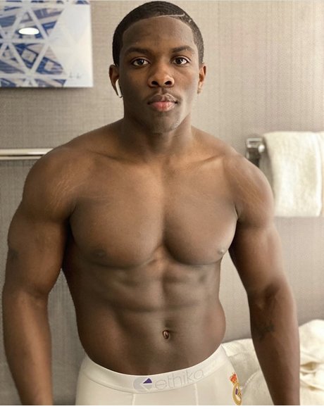 Foto di nudo di fuga di OnlyFans di Chocolate Keem