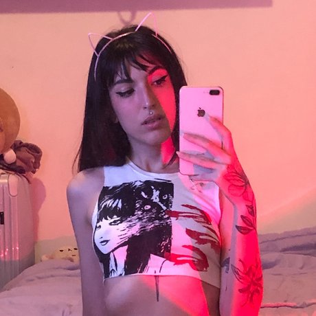 Foto di nudo di fuga di OnlyFans di Cryptobaby  Maia Lis