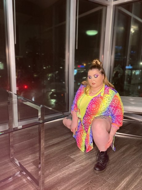 Foto di nudo di fuga di OnlyFans di Curvydreamz