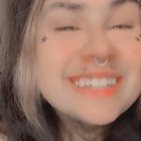 Foto di nudo di fuga di OnlyFans di Enoki May