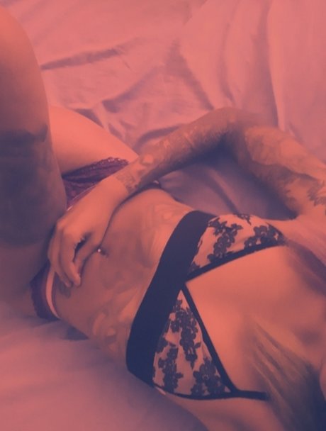 Foto di nudo di fuga di OnlyFans di Badwixchfree