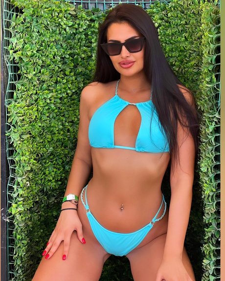 Foto di nudo di fuga di OnlyFans di Cristina Adelina Vip