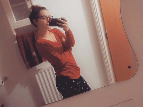 Foto di nudo di fuga di OnlyFans di Christina