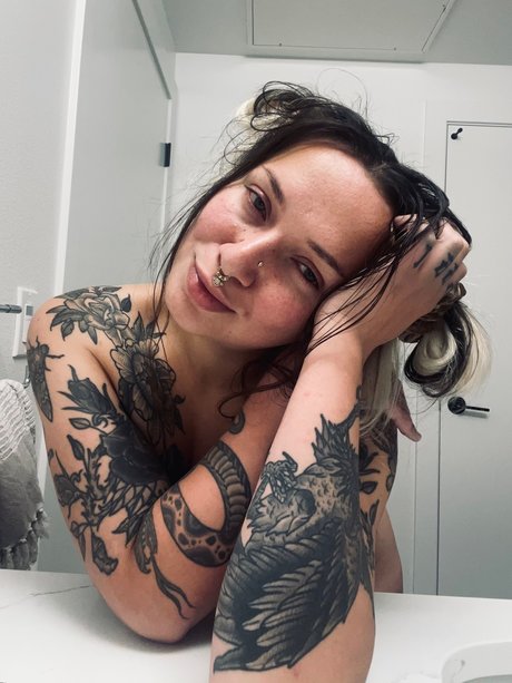 Foto di nudo di fuga di OnlyFans di Cruella Debauchery