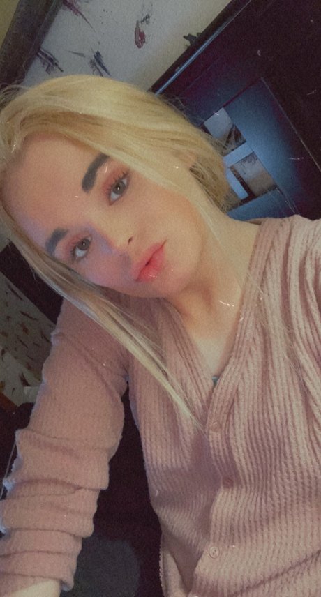 Foto di nudo di fuga di OnlyFans di Antonia
