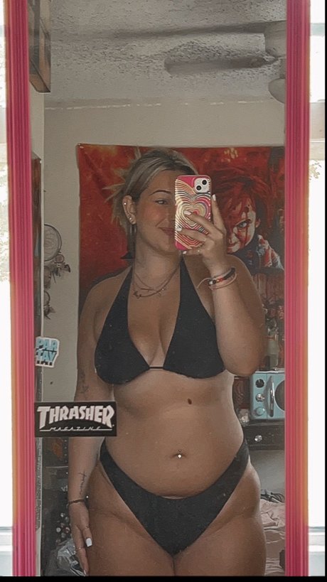 Foto di nudo di fuga di OnlyFans di Emily Foltz
