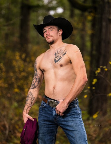 Foto di nudo di fuga di OnlyFans di Cowboy Deluxe