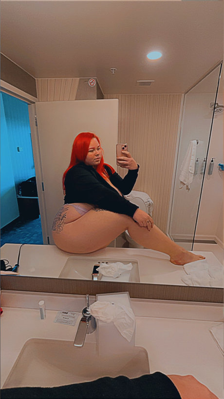 Foto di nudo di fuga di OnlyFans di Adventures With Aubrey
