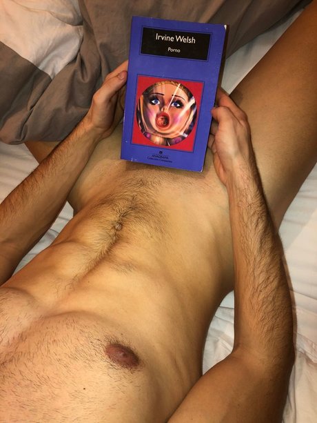 Foto di nudo di fuga di OnlyFans di Allan Gared
