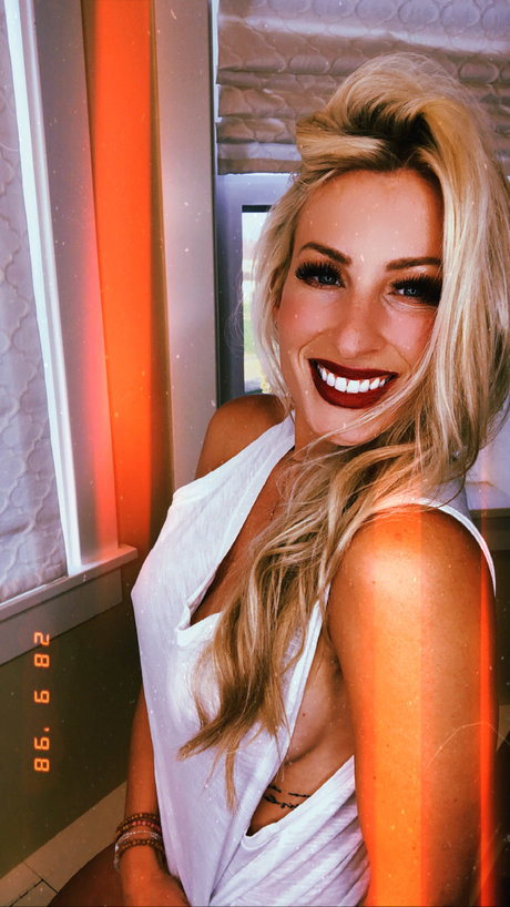 Foto di nudo di fuga di OnlyFans di Becka Hays