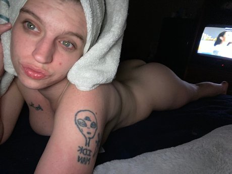 Foto di nudo di fuga di OnlyFans di Kasey 