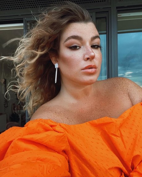 Foto di nudo di fuga di OnlyFans di Allie