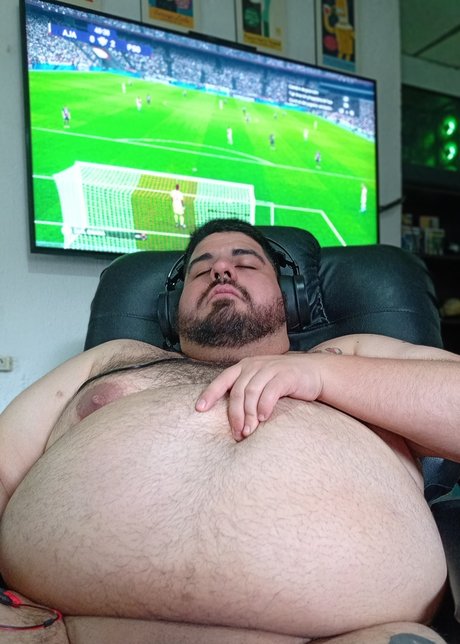 Foto di nudo di fuga di OnlyFans di Big Bear Pato