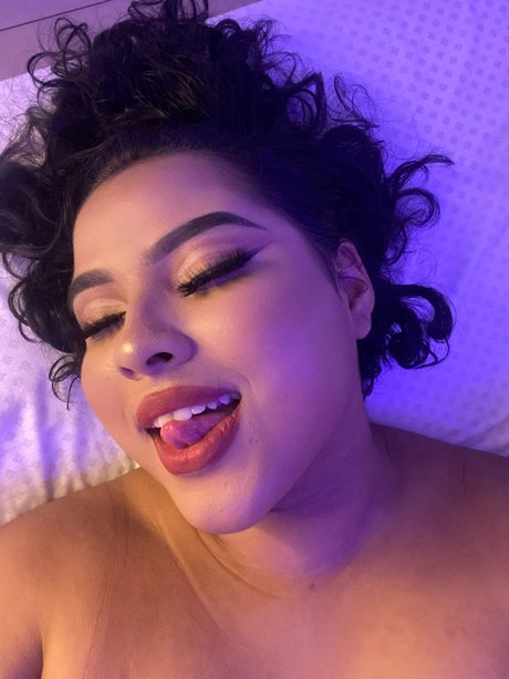 Foto di nudo di fuga di OnlyFans di Maluu