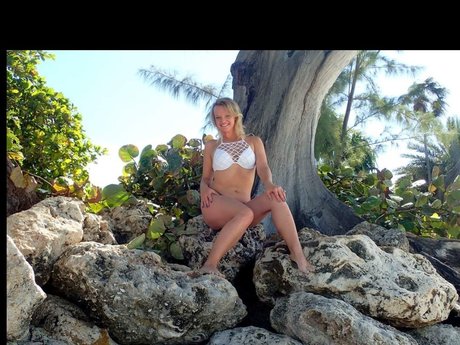 Foto di nudo di fuga di OnlyFans di Rose