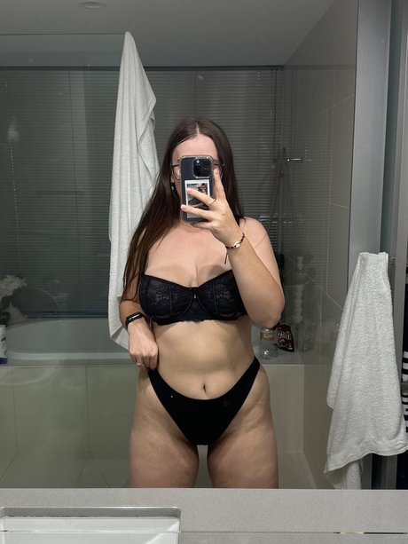 Foto di nudo di fuga di OnlyFans di  