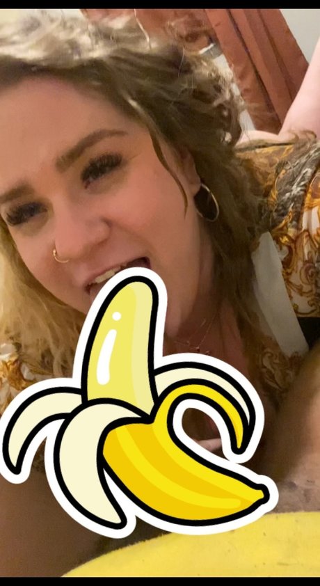 Foto di nudo di fuga di OnlyFans di Anna Ampamp Her Banana 
