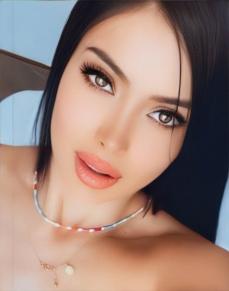 Foto di nudo di fuga di OnlyFans di Angie Galvis
