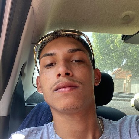 Foto di nudo di fuga di OnlyFans di Alexsander