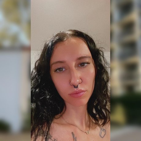 Foto di nudo di fuga di OnlyFans di 
