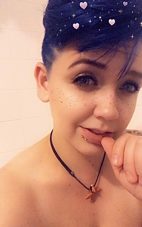 Foto di nudo di fuga di OnlyFans di Neko