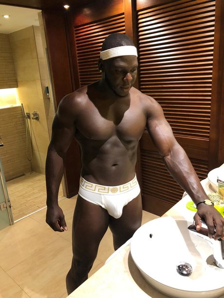 Foto di nudo di fuga di OnlyFans di Pablo Cheleston