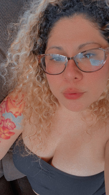 Foto di nudo di fuga di OnlyFans di Ines Velasquez