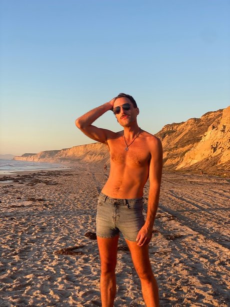 Foto di nudo di fuga di OnlyFans di David Baxter